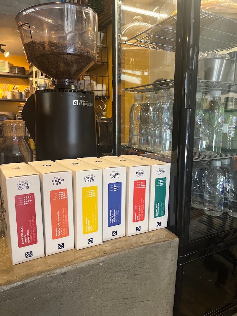 The Roast Room specialty coffee shop in Istanbul - photo 8