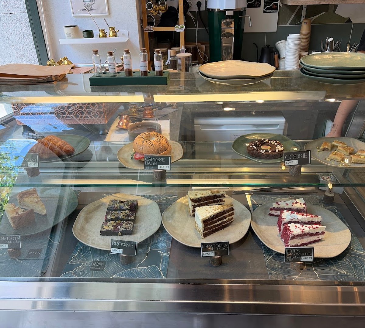 SERENE – Specialty Coffee & More specialty coffee shop in Budapest - photo 9