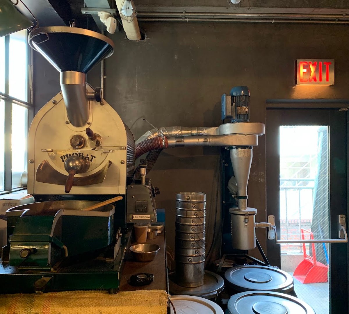 Interior of Lay Bricks Coffee Roasters, specialty coffee shop in Seoul