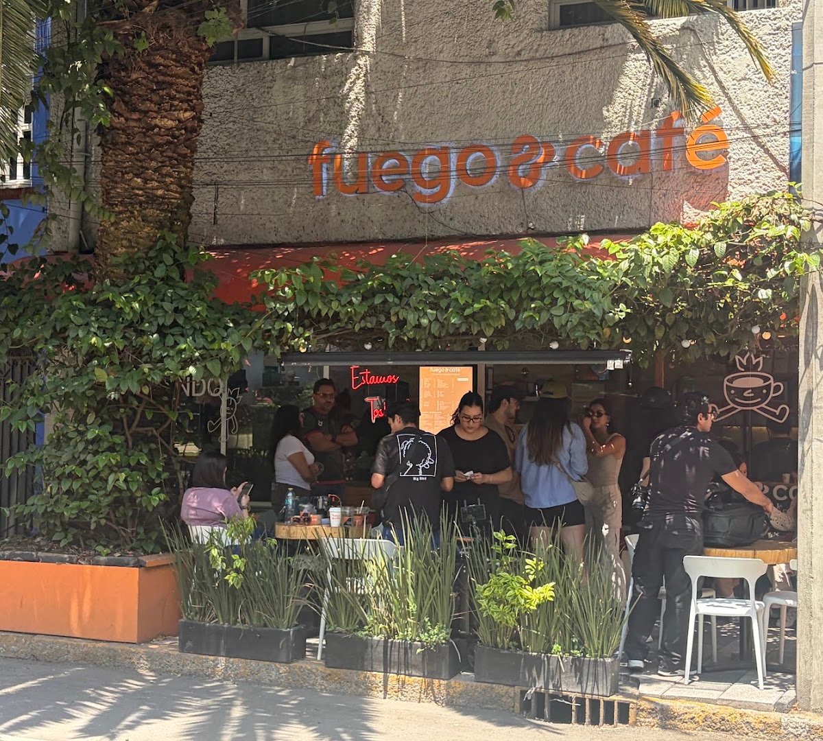 Storefront of Fuego & Café, specialty coffee shop in Mexico City