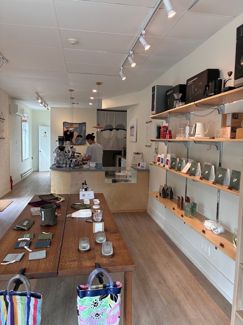 Interior of Dopapen Coffee @ Greek Town, specialty coffee shop in Toronto
