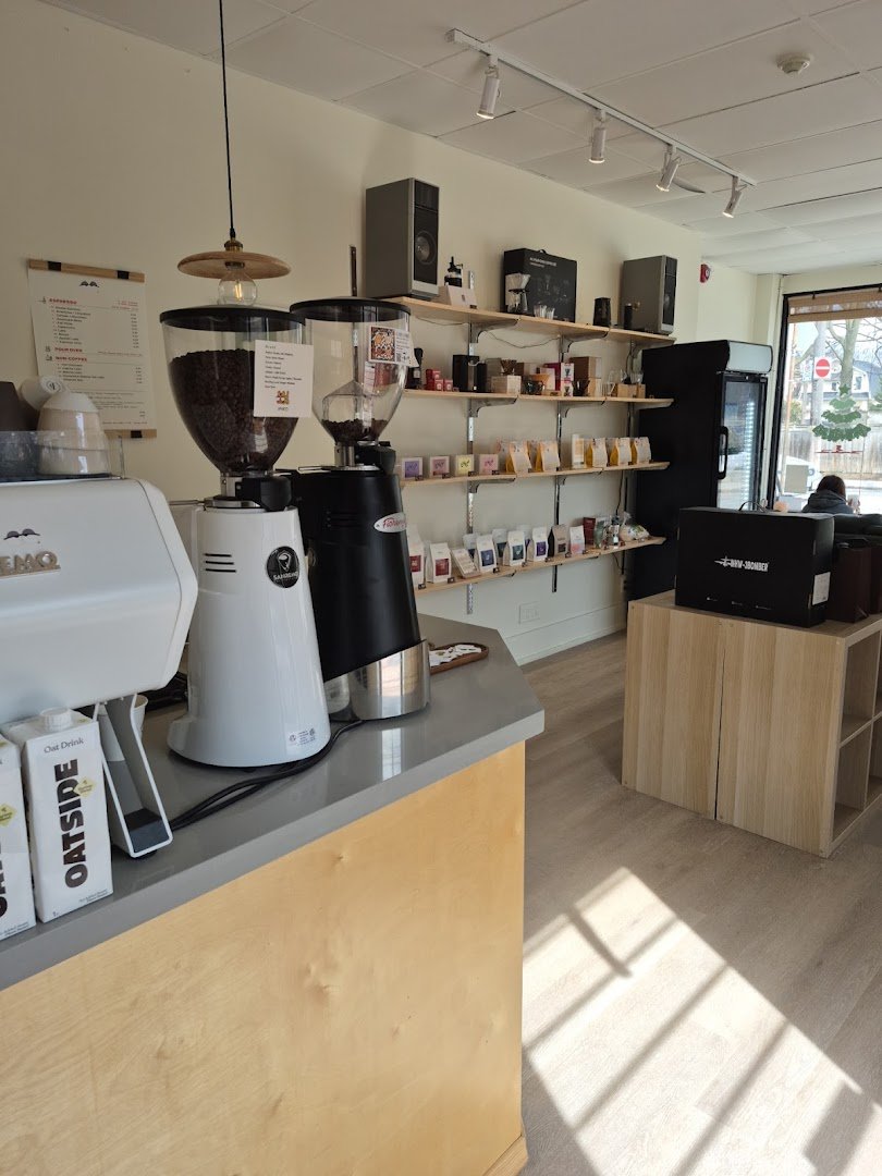 Interior of Dopapen Coffee @ Greek Town, specialty coffee shop in Toronto