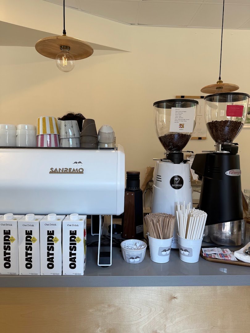 Interior of Dopapen Coffee @ Greek Town, specialty coffee shop in Toronto