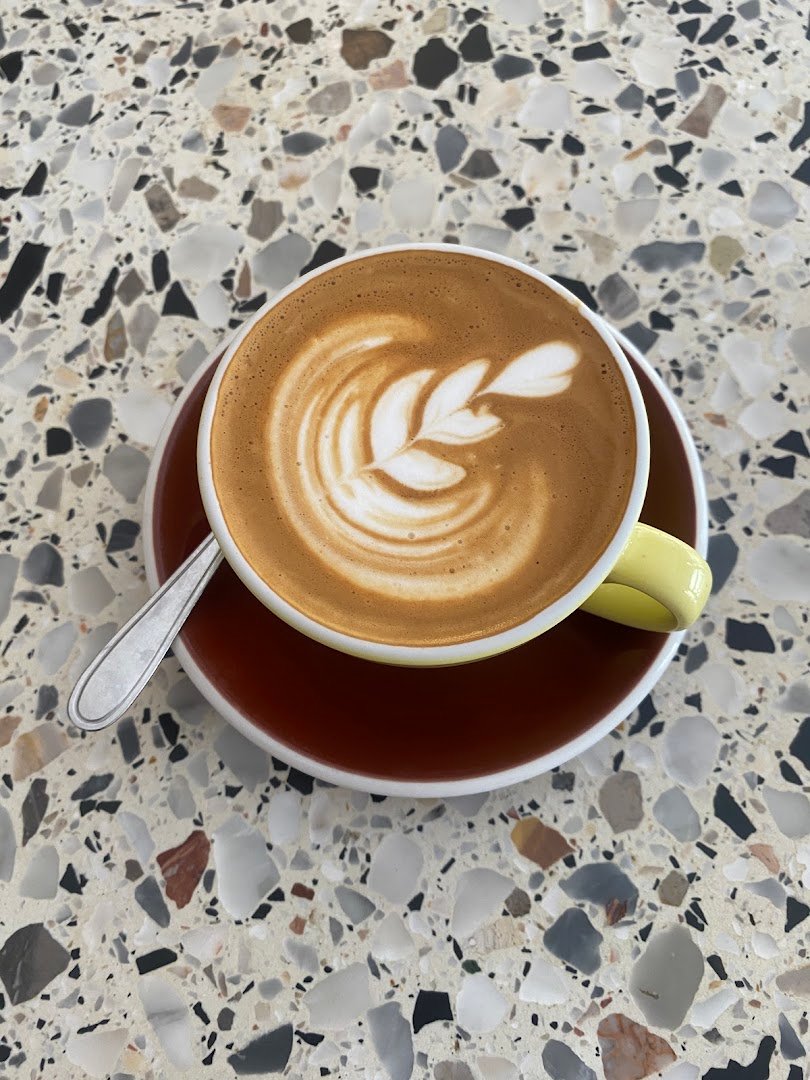 Good News Coffee Shop specialty coffee shop in Paris - photo 2