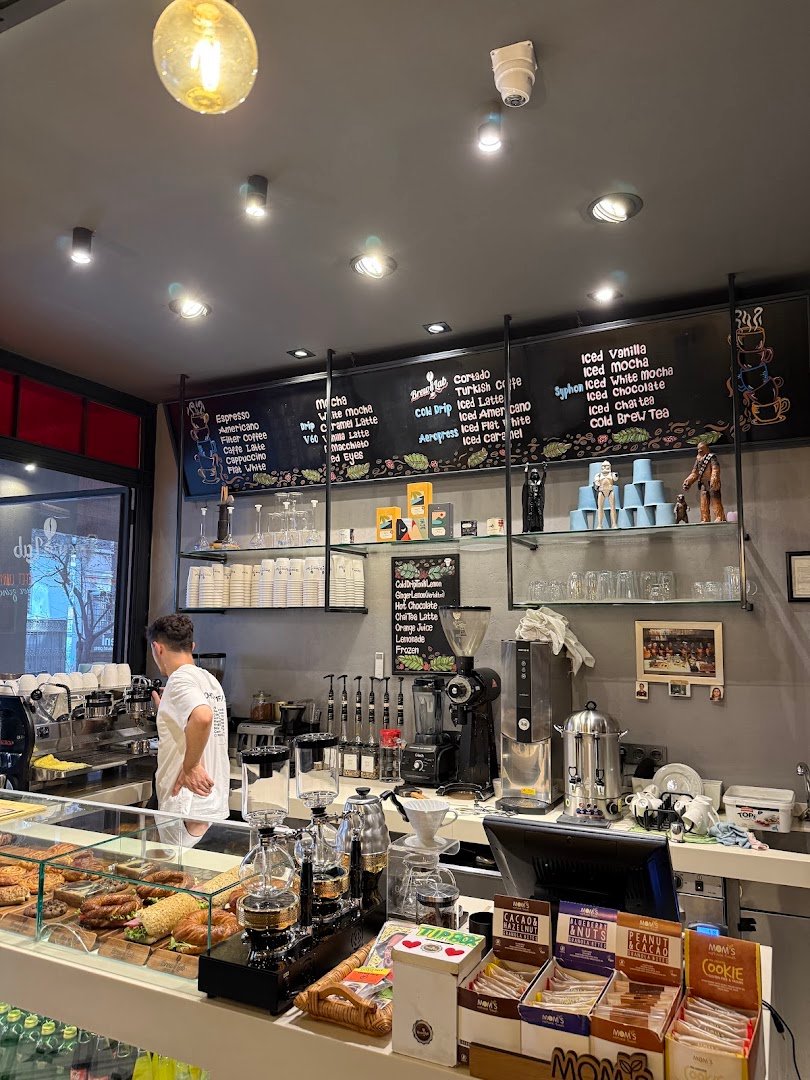 Coffee Brew Lab specialty coffee shop in Istanbul - photo 9