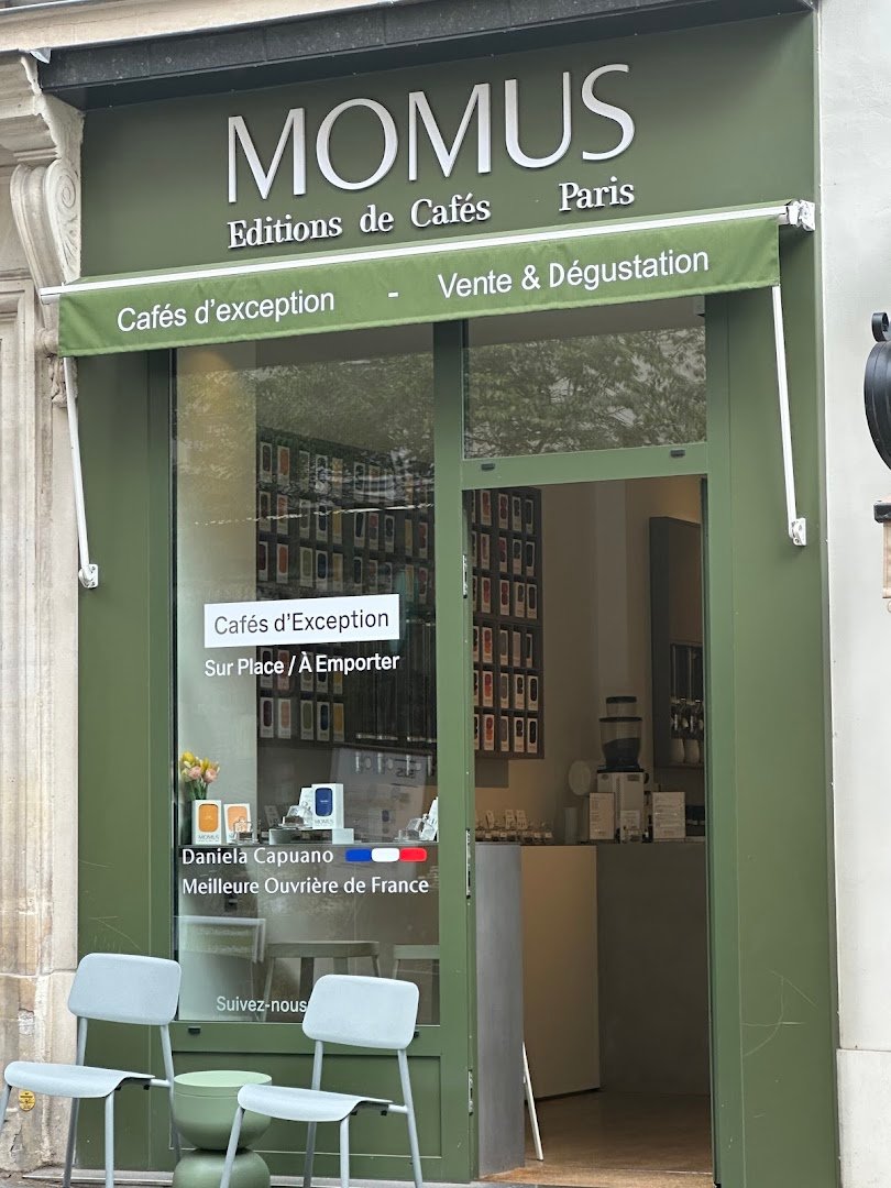 Momus specialty coffee shop in Paris - photo 6