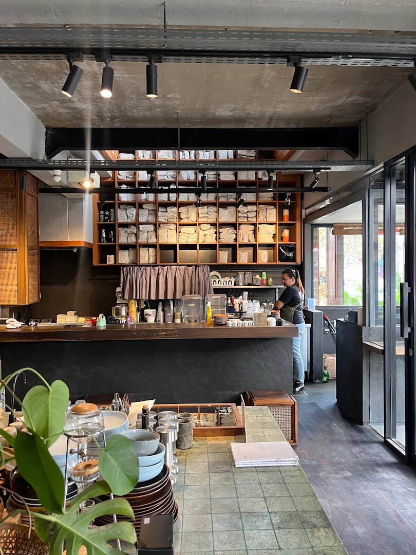 Titik Temu Coffee - Ubud Palace specialty coffee shop in Bali - photo 8
