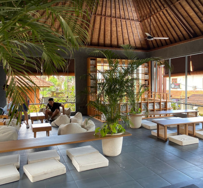 Titik Temu Coffee - Ubud Palace specialty coffee shop in Bali - photo 9