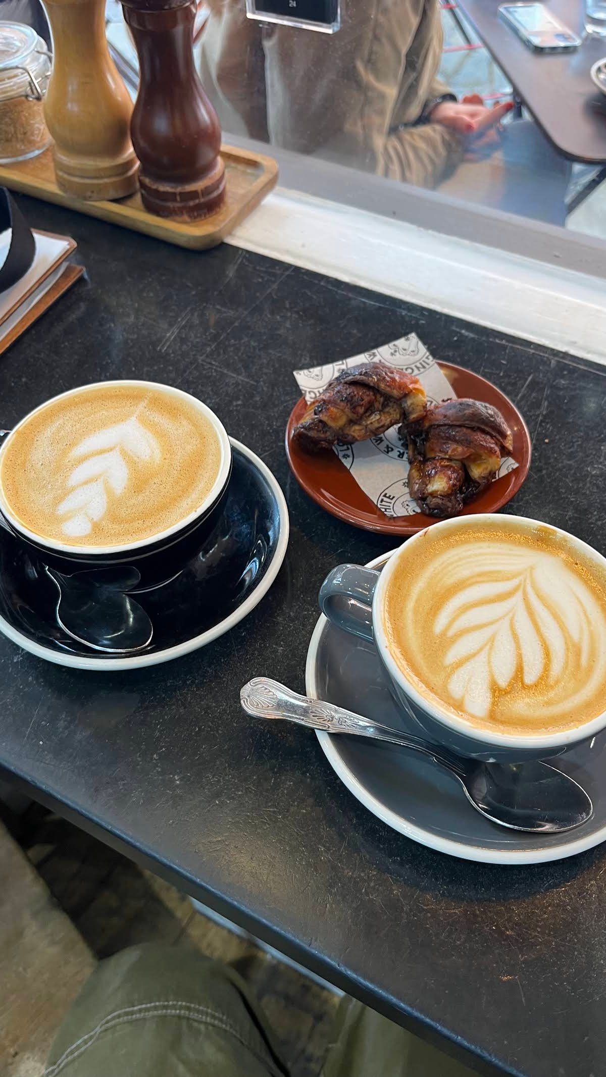 Ginger & White specialty coffee shop in London - photo 7