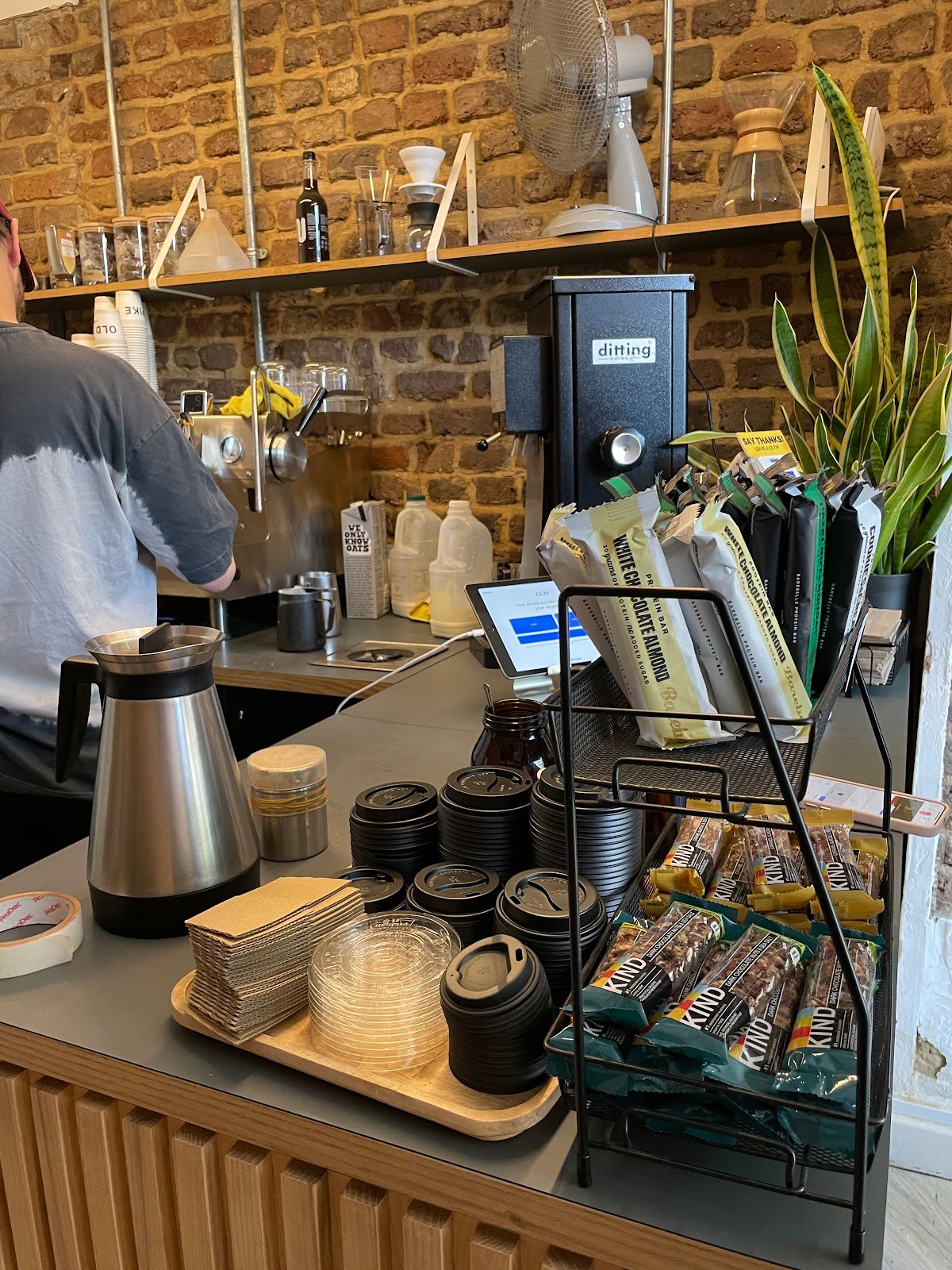 Old Spike Peckham Rye specialty coffee shop in London - photo 5