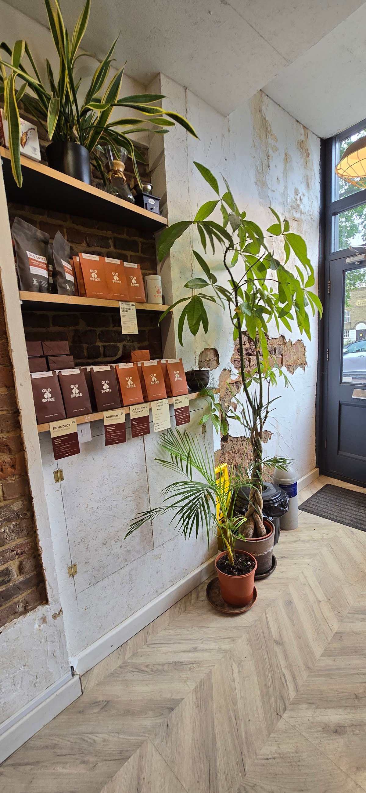 Old Spike Peckham Rye specialty coffee shop in London - photo 6