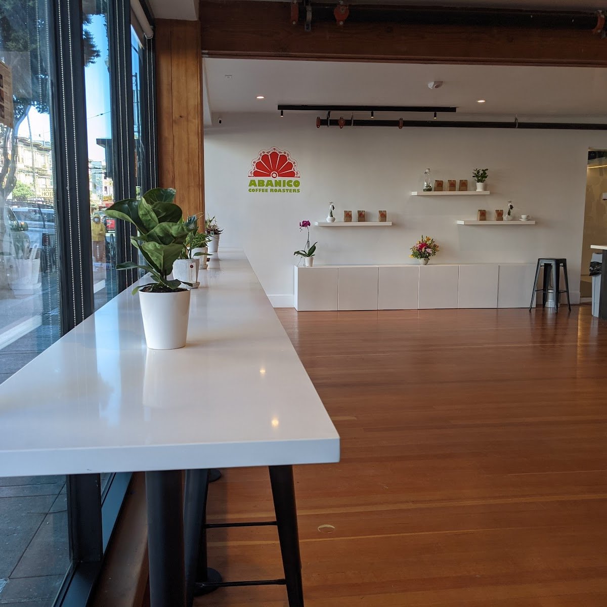 Abanico Coffee Roasters specialty coffee shop in San Francisco - photo 14