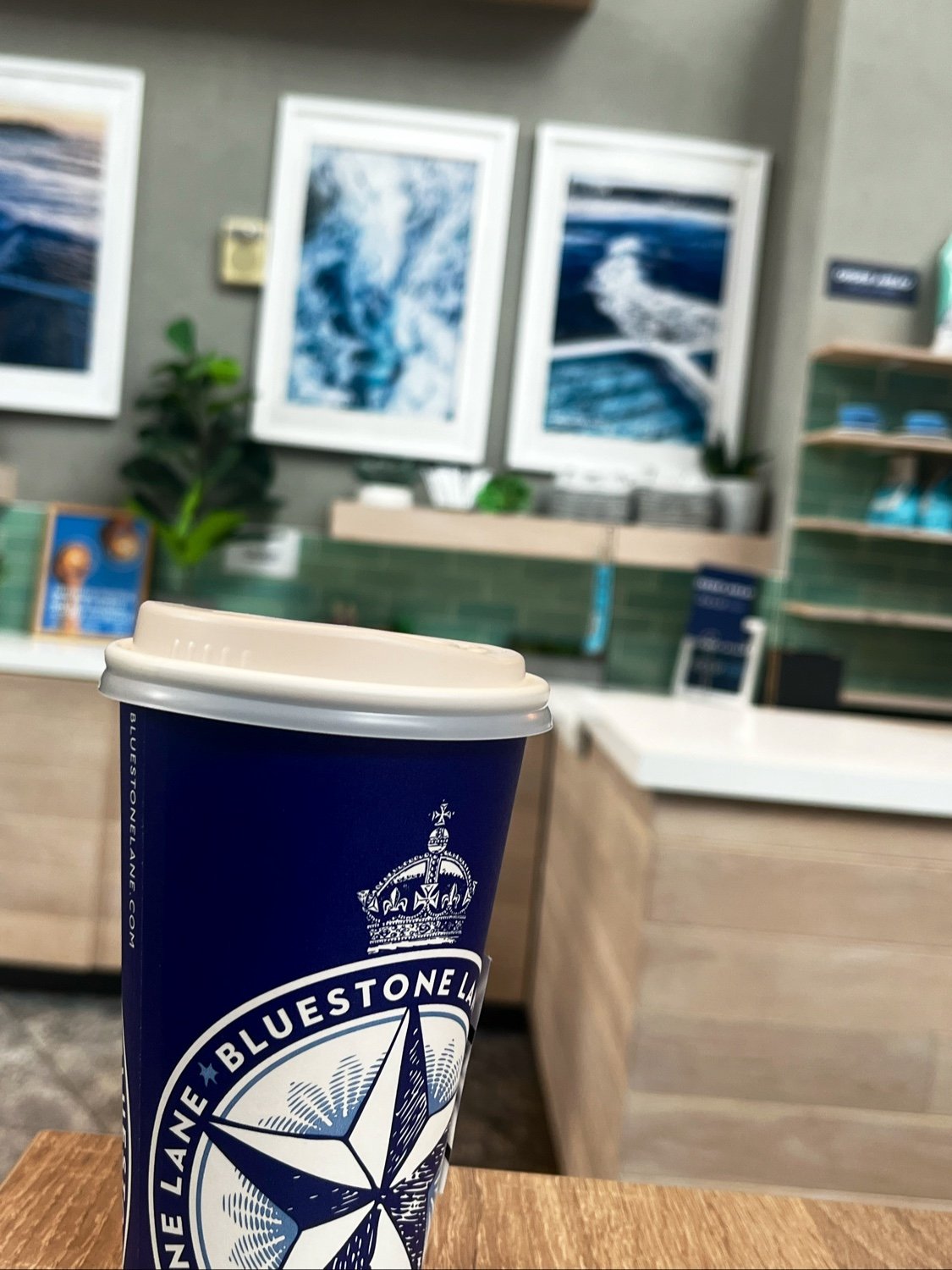 Bluestone Lane Times Square Coffee Shop specialty coffee shop in New York - photo 4