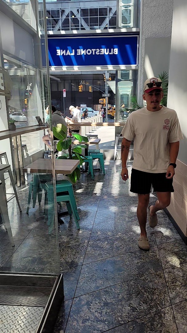 Bluestone Lane Times Square Coffee Shop specialty coffee shop in New York - photo 10