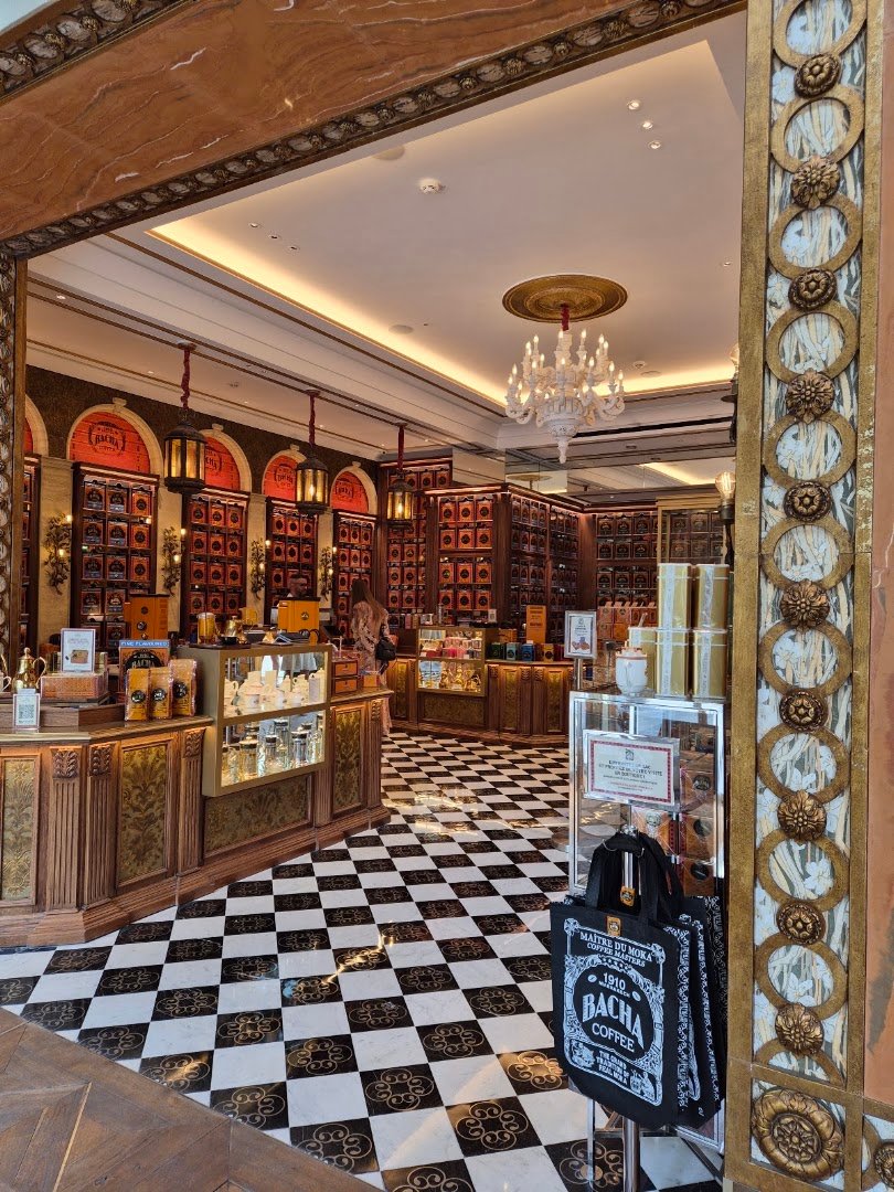 Bacha Coffee specialty coffee shop in Paris - photo 3