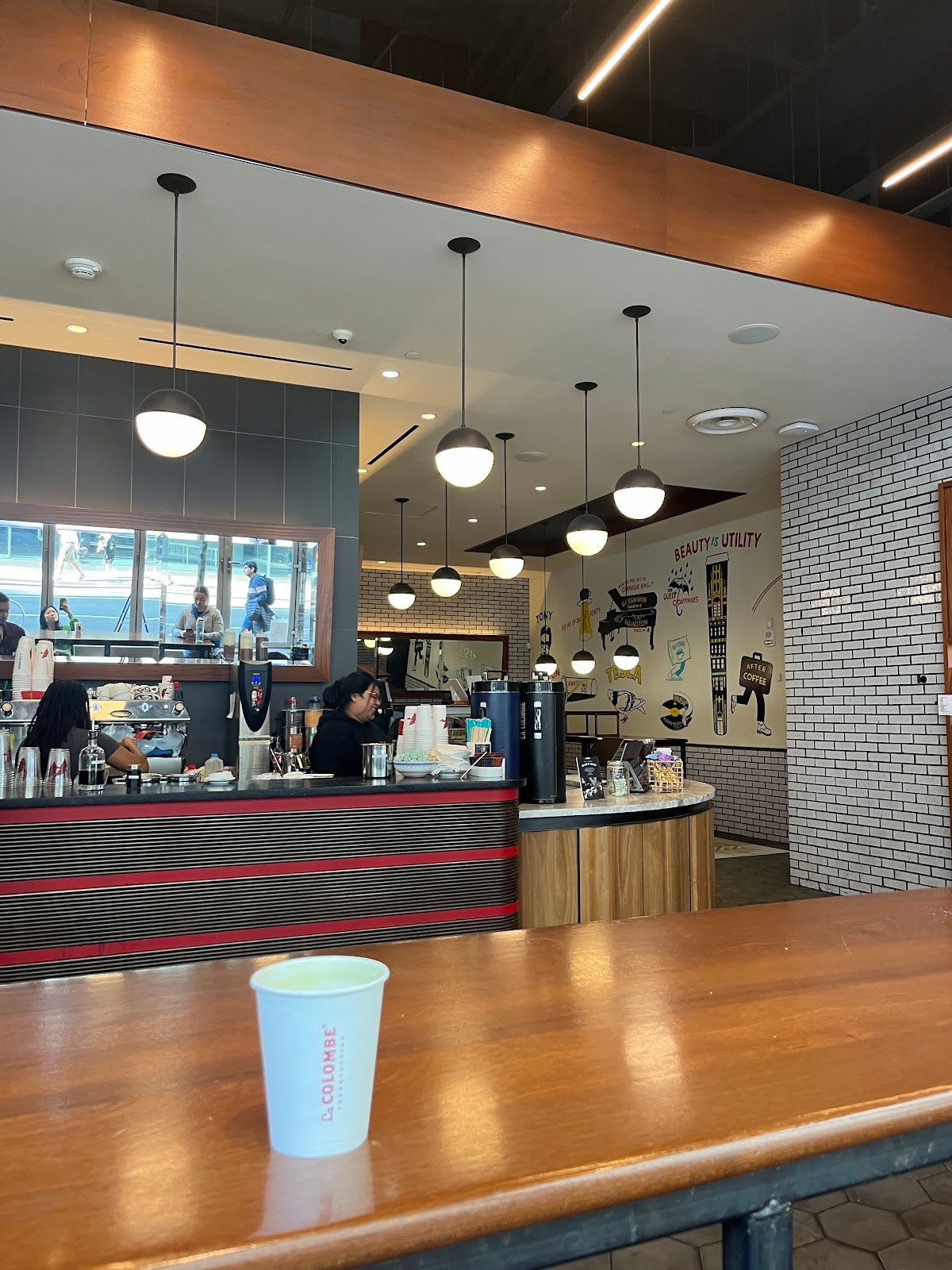 La Colombe Coffee Workshop specialty coffee shop in New York - photo 4