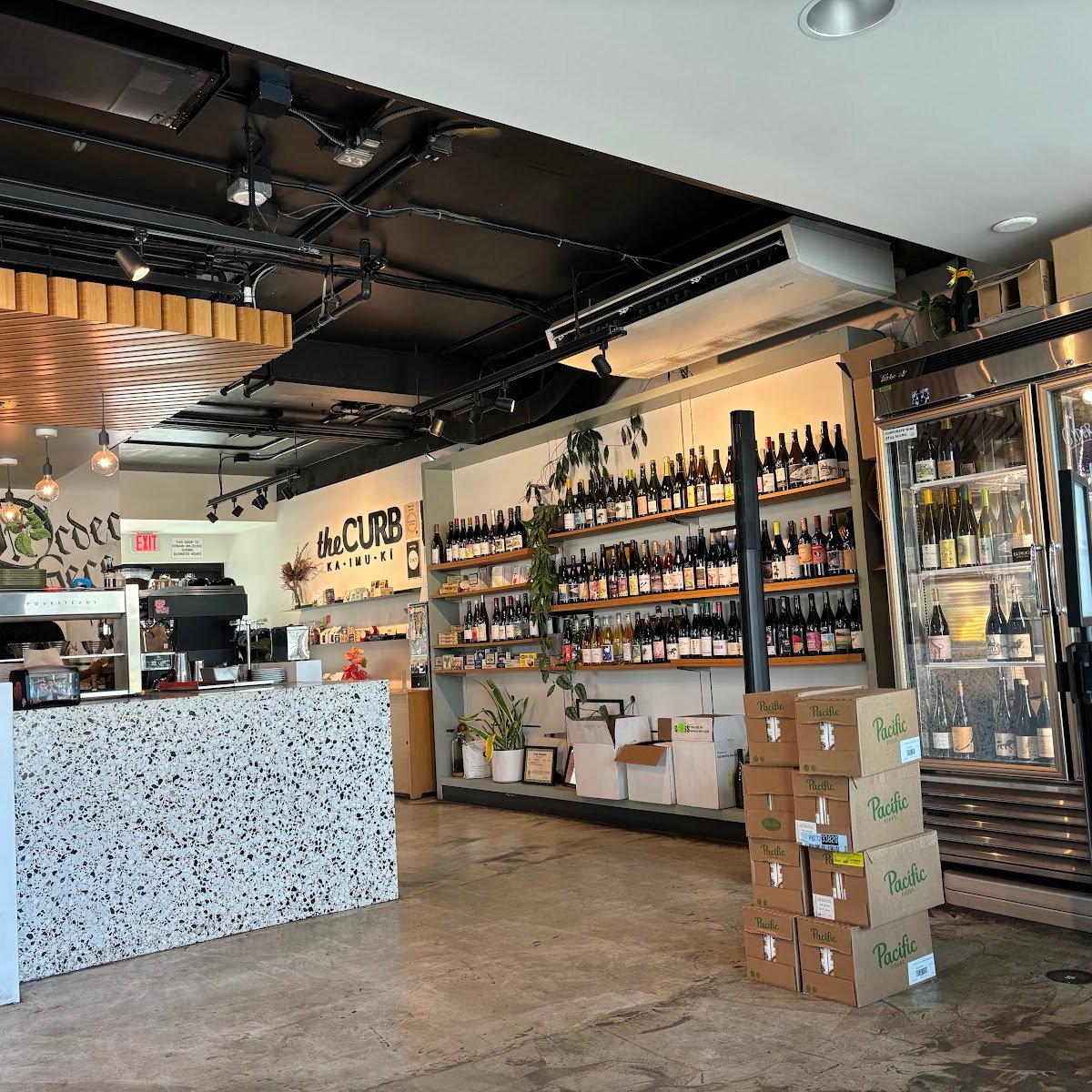 The Curb Kaimuki specialty coffee shop in Honolulu - photo 7