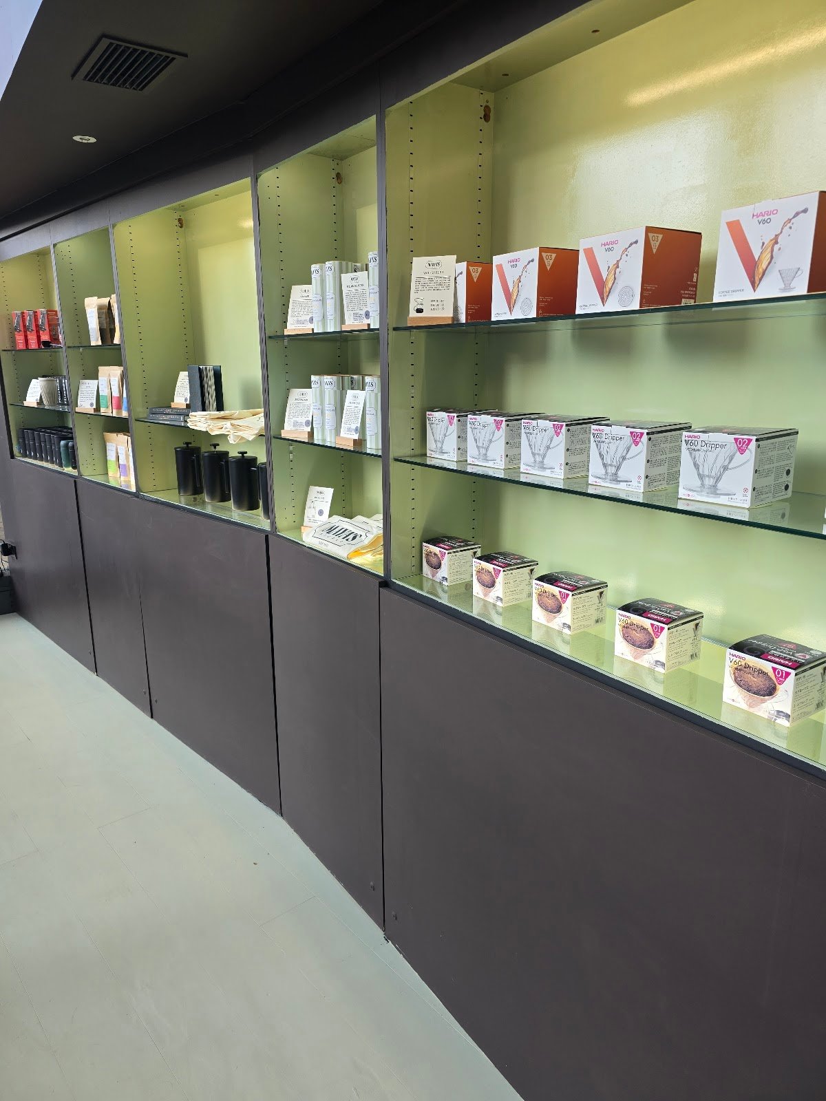 Maya's Stores London specialty coffee shop in London - photo 3