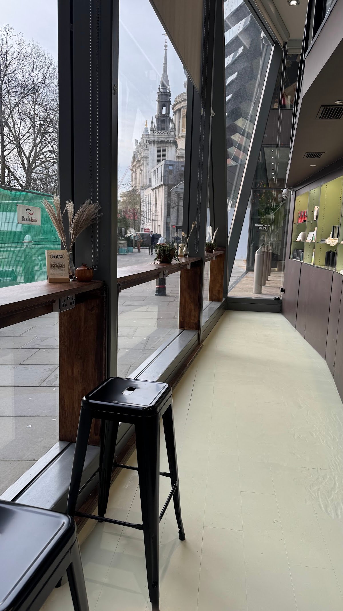 Maya's Stores London specialty coffee shop in London - photo 8