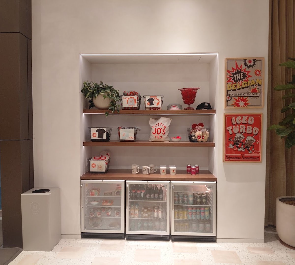 Jo's Coffee – Sixth & Lavaca specialty coffee shop in Austin - photo 7