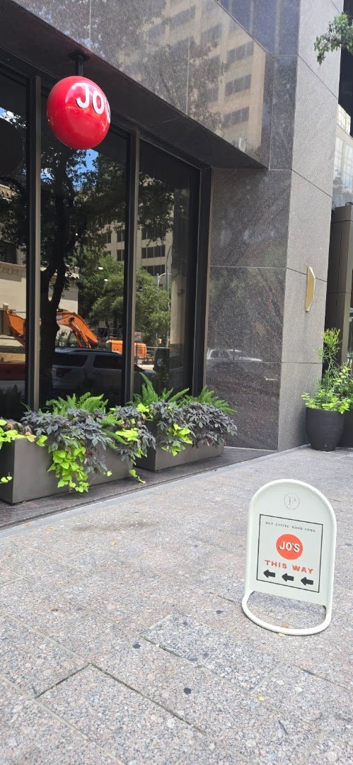 Jo's Coffee – Sixth & Lavaca specialty coffee shop in Austin - photo 8