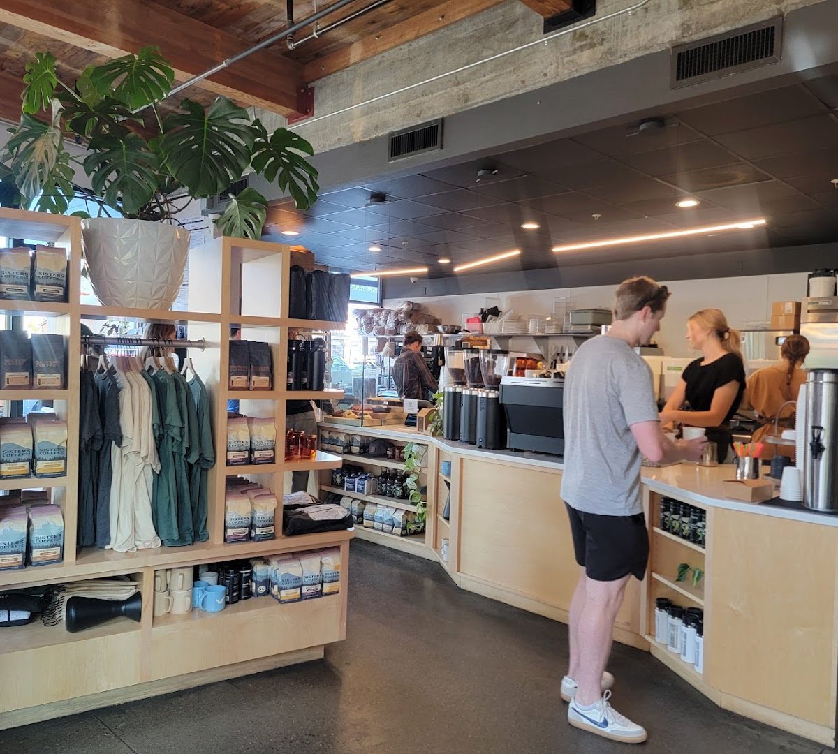 Sisters Coffee Company - Old Mill specialty coffee shop in Bend - photo 8