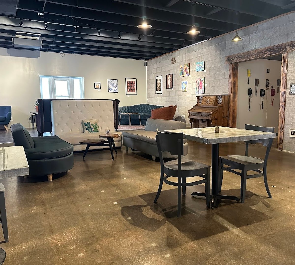 Mint & Serif specialty coffee shop in Denver - photo 5