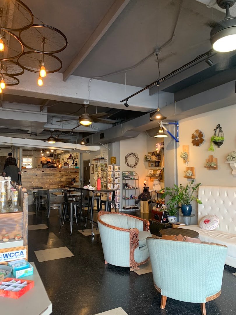 Mint & Serif specialty coffee shop in Denver - photo 7