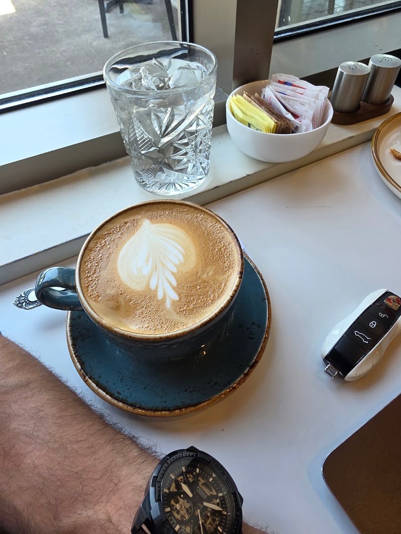 Coffee at Tommy Café Laval, specialty coffee shop in Montreal