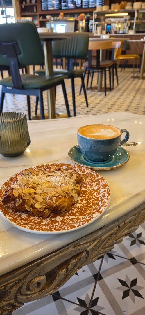 Coffee at Tommy Café Laval, specialty coffee shop in Montreal