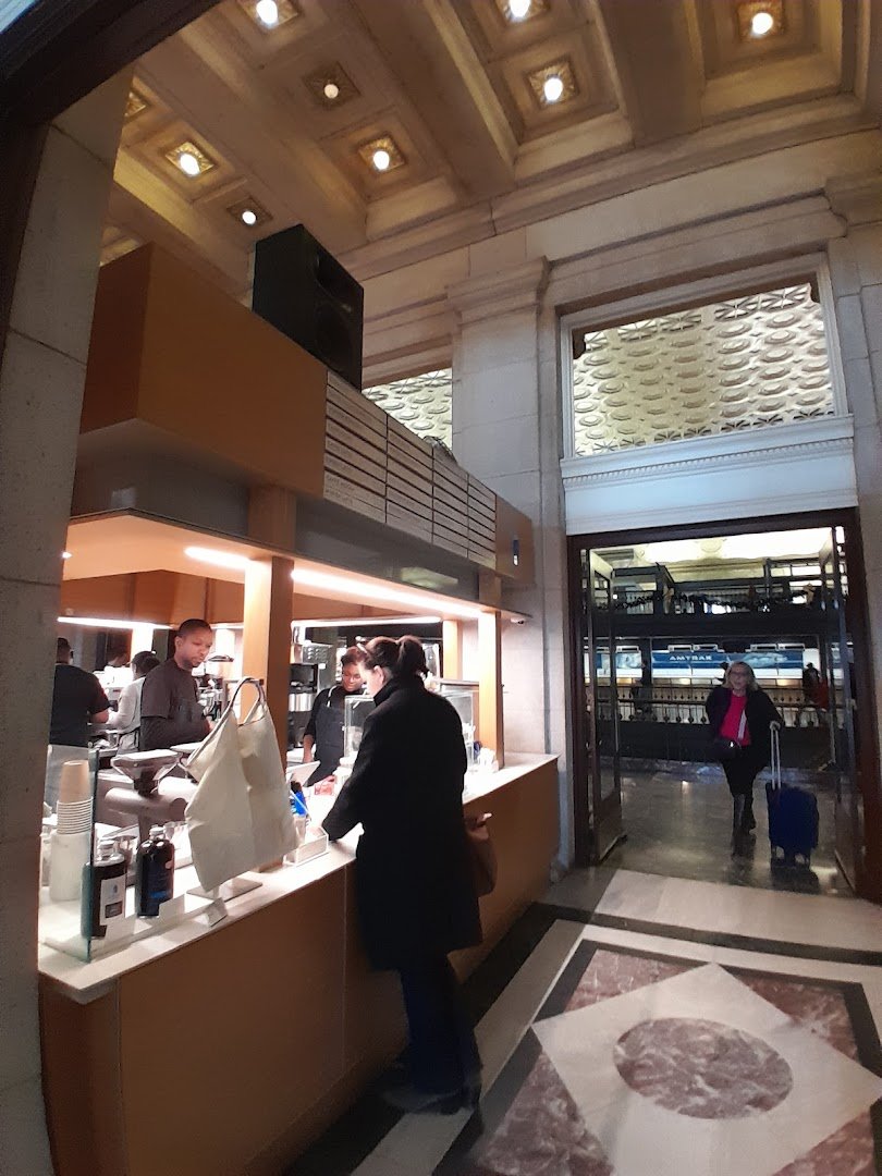 Blue Bottle Coffee specialty coffee shop in Washington, D.C. - photo 16