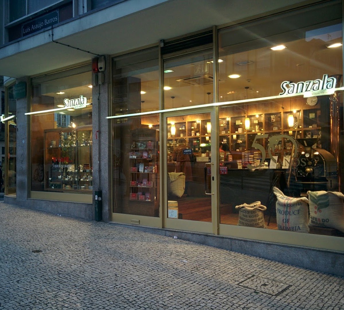 Storefront of Sanzala Coffee Roasters, specialty coffee shop in Porto