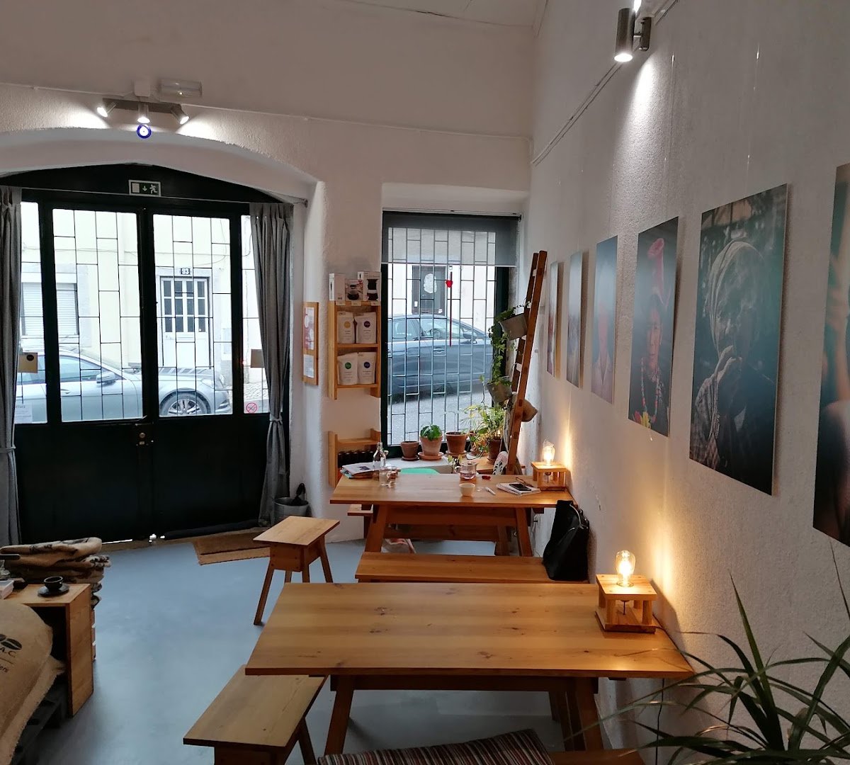 Interior of Olisipo Coffee Roasters, specialty coffee shop in Lisbon
