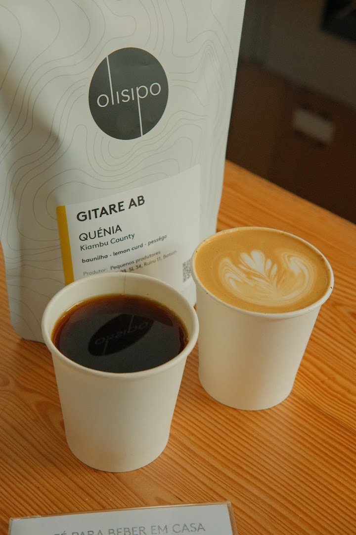 Coffee at Olisipo Coffee Roasters, specialty coffee shop in Lisbon