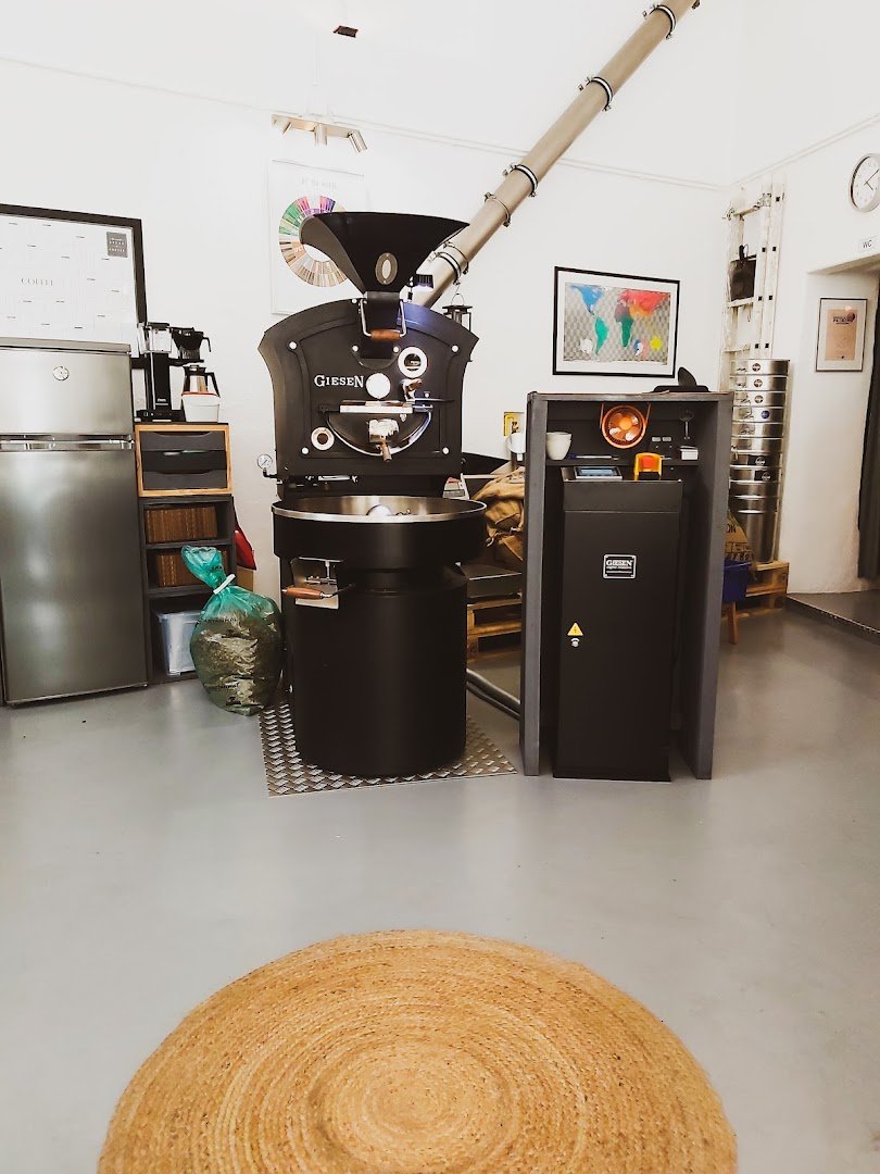 Interior of Olisipo Coffee Roasters, specialty coffee shop in Lisbon