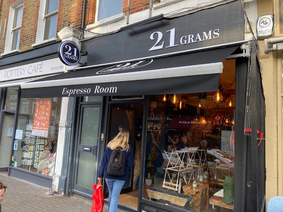 21 Grams specialty coffee shop in London - photo 7