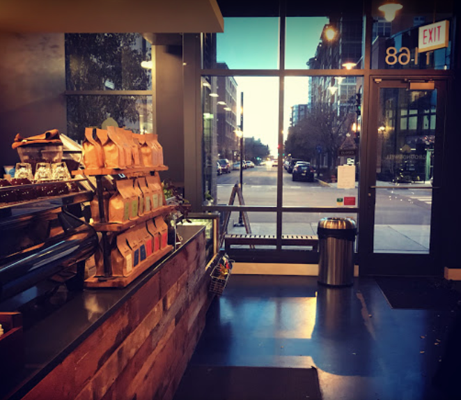 Groundswell specialty coffee shop in Chicago - photo 2