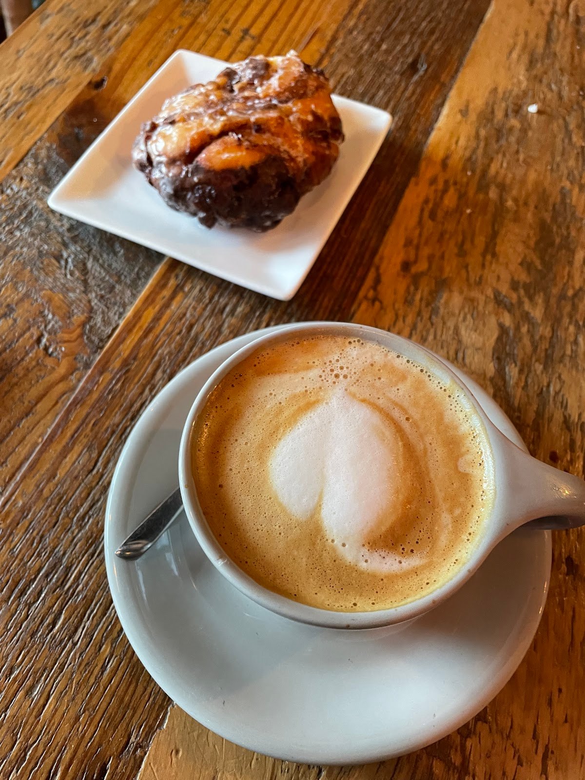 Groundswell specialty coffee shop in Chicago - photo 4