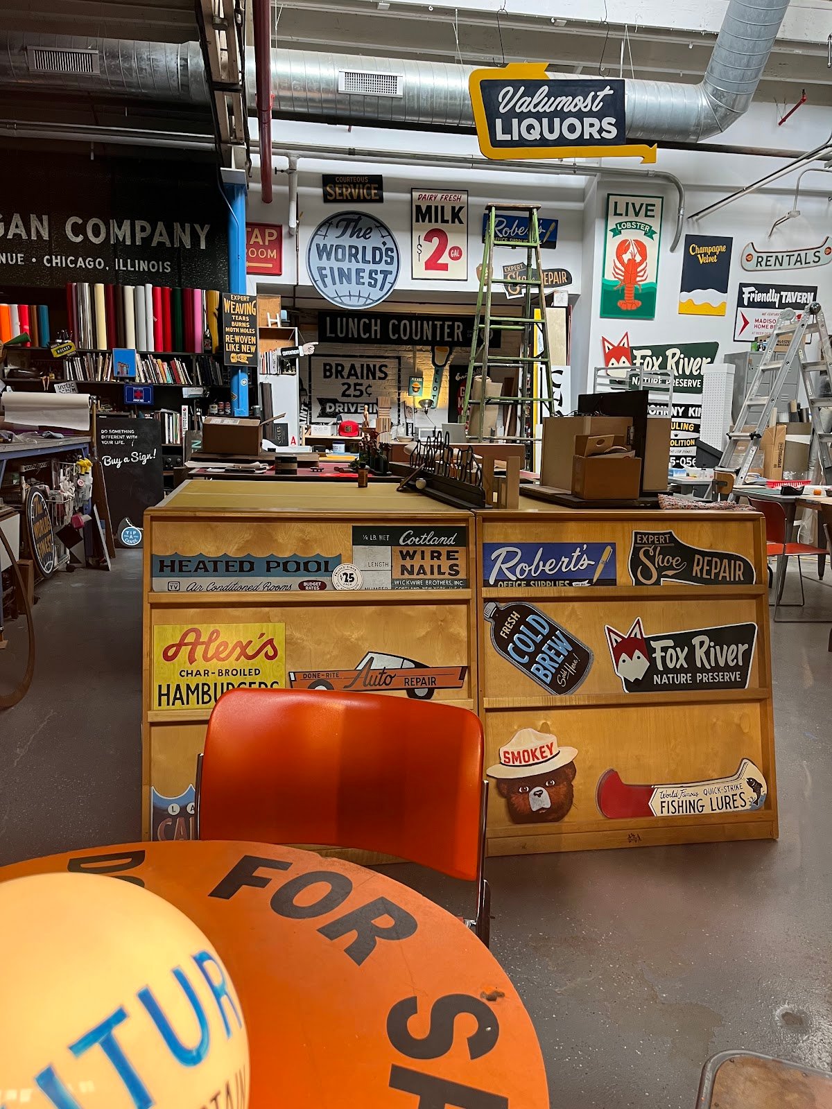 Factotum Coffee specialty coffee shop in Chicago - photo 6