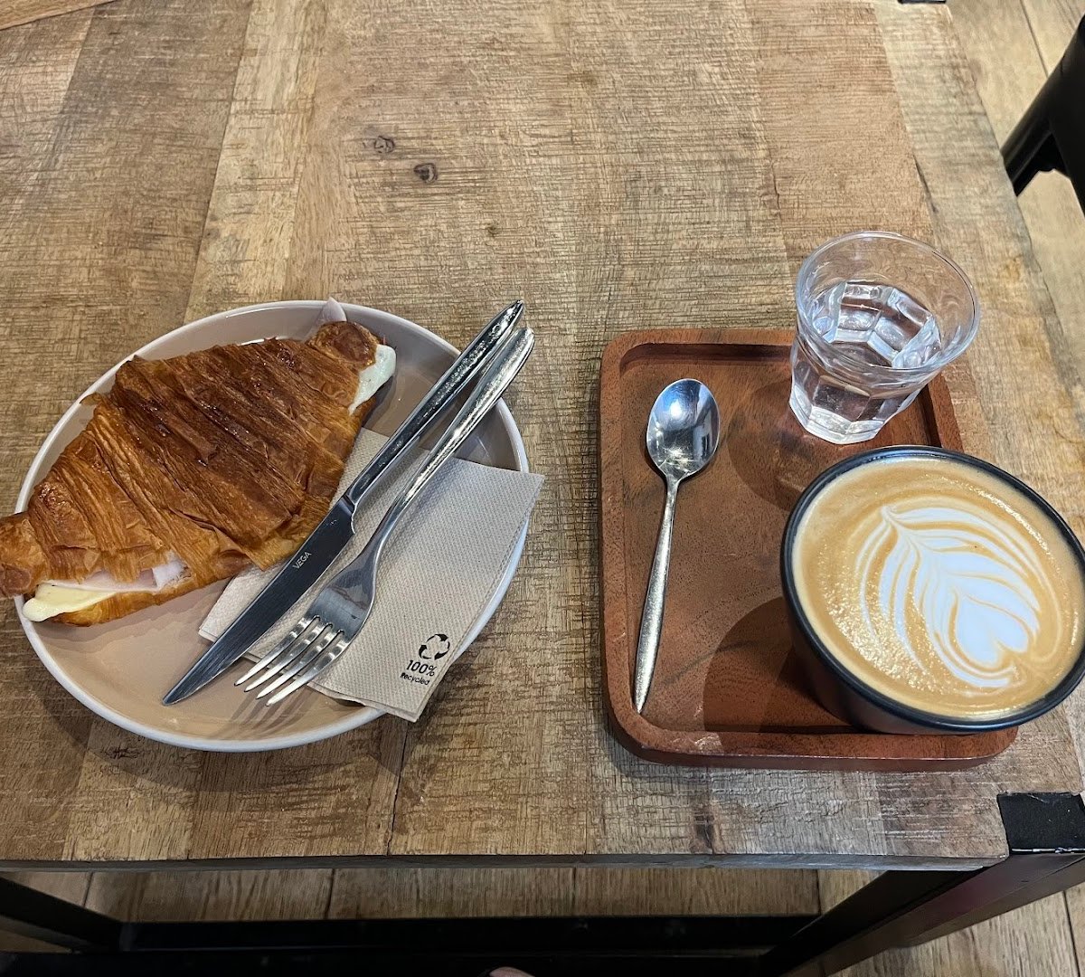 Sensorial Coffee Roasters specialty coffee shop in Barcelona - photo 2