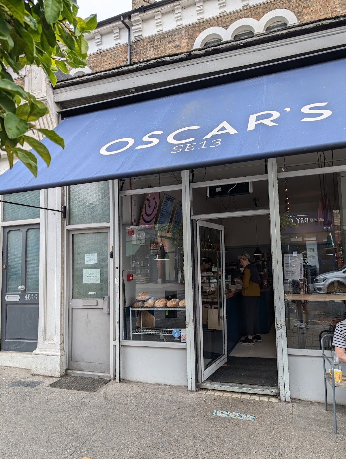 Oscar's specialty coffee shop in London - photo 4