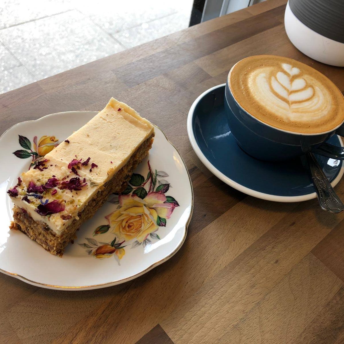 Oscar's specialty coffee shop in London - photo 10