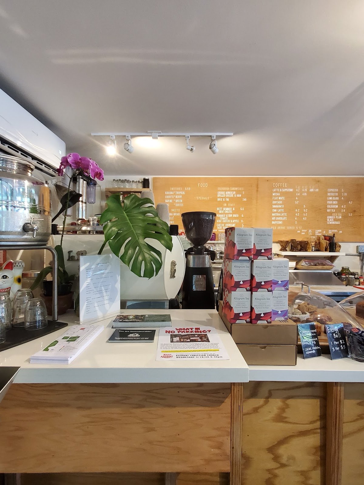 Bean About Town specialty coffee shop in Honolulu - photo 13