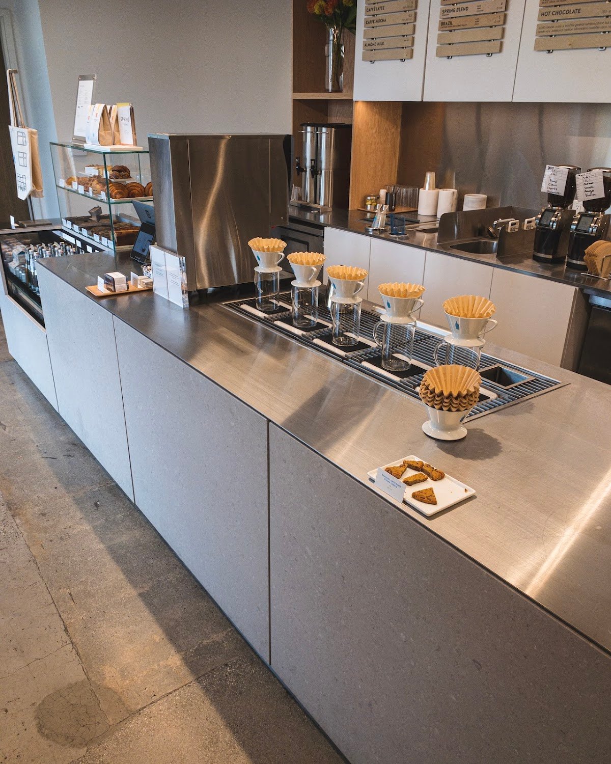 Blue Bottle Coffee specialty coffee shop in Los Angeles - photo 5