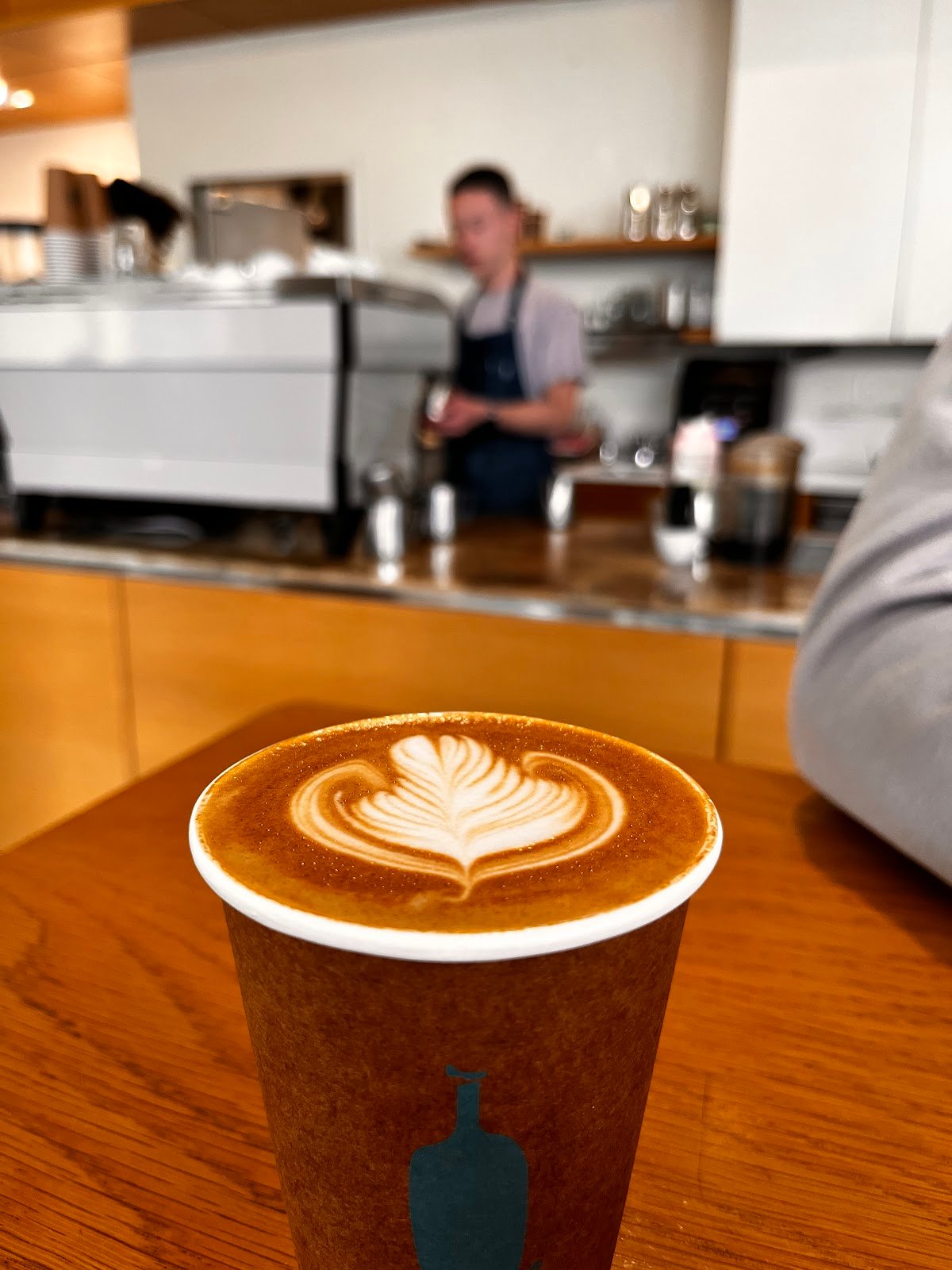 Blue Bottle Coffee specialty coffee shop in San Francisco - photo 2