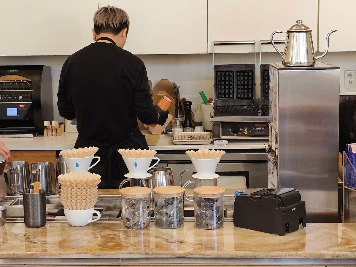 Blue Bottle Coffee specialty coffee shop in San Francisco - photo 9