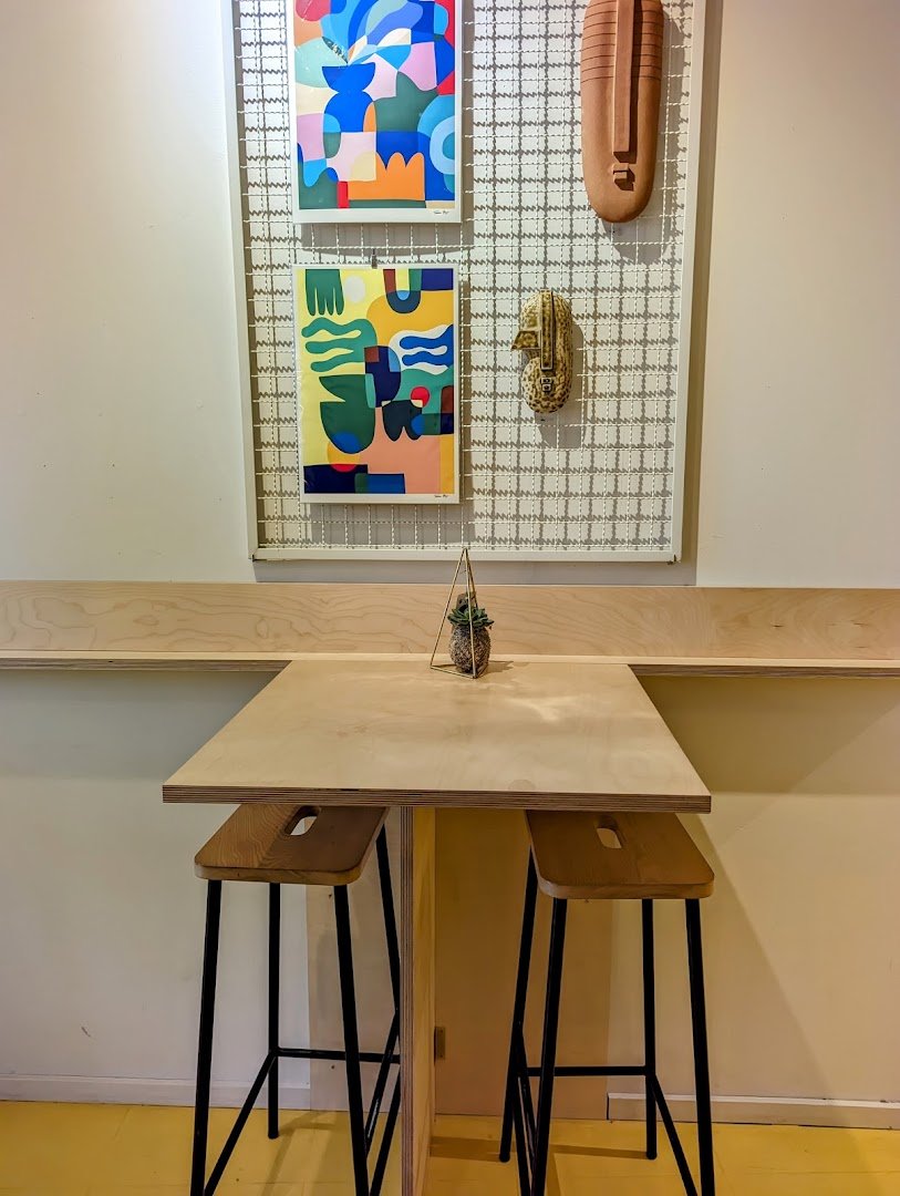 Interior of Senzu Coffee Roasters, specialty coffee shop in Porto