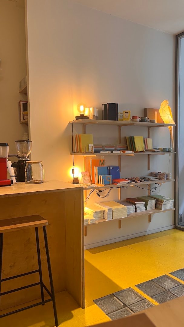 Interior of Senzu Coffee Roasters, specialty coffee shop in Porto