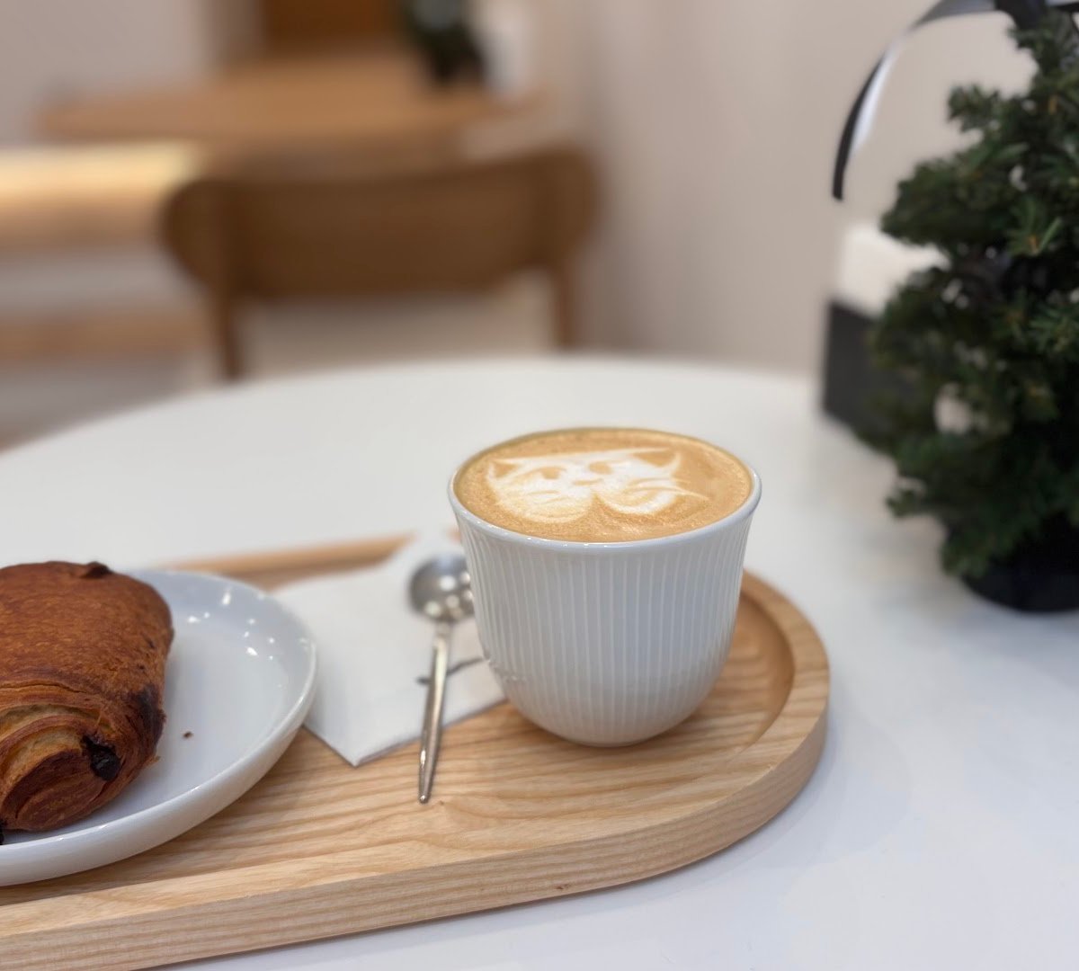 Coffee at The Coffee, specialty coffee shop in Lisbon