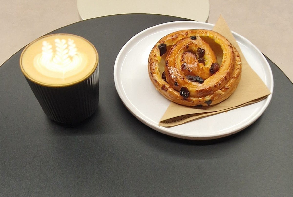 Old Spike New St Square specialty coffee shop in London - photo 4